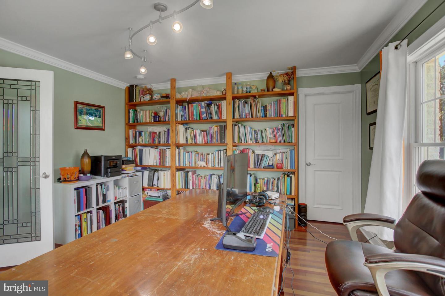 Big Pool, Maryland, 21711, United States, 5 Bedrooms Bedrooms, ,4 BathroomsBathrooms,Residential,For Sale,1897017