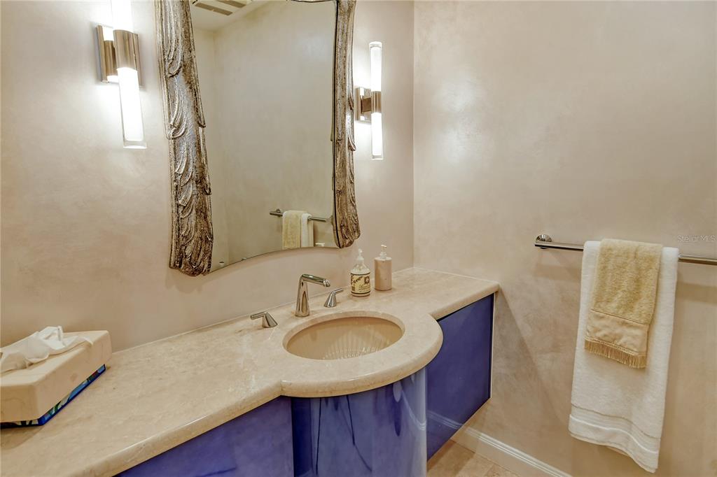 Longboat Key, Florida, 34228, United States, 3 Bedrooms Bedrooms, ,4 BathroomsBathrooms,Residential,For Sale,1962388