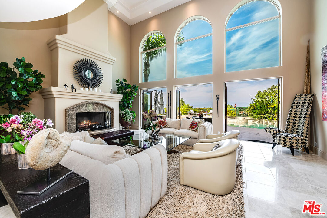Beverly Hills, California, 90210, United States, 4 Bedrooms Bedrooms, ,5 BathroomsBathrooms,Residential,For Sale,1919871