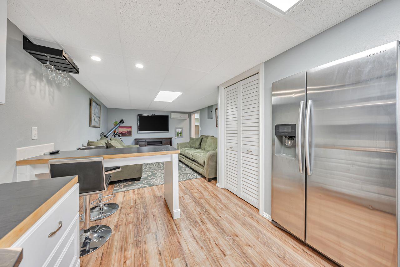 Clearlake Park, California, 95424, United States, 3 Bedrooms Bedrooms, ,2 BathroomsBathrooms,Residential,For Sale,1938587