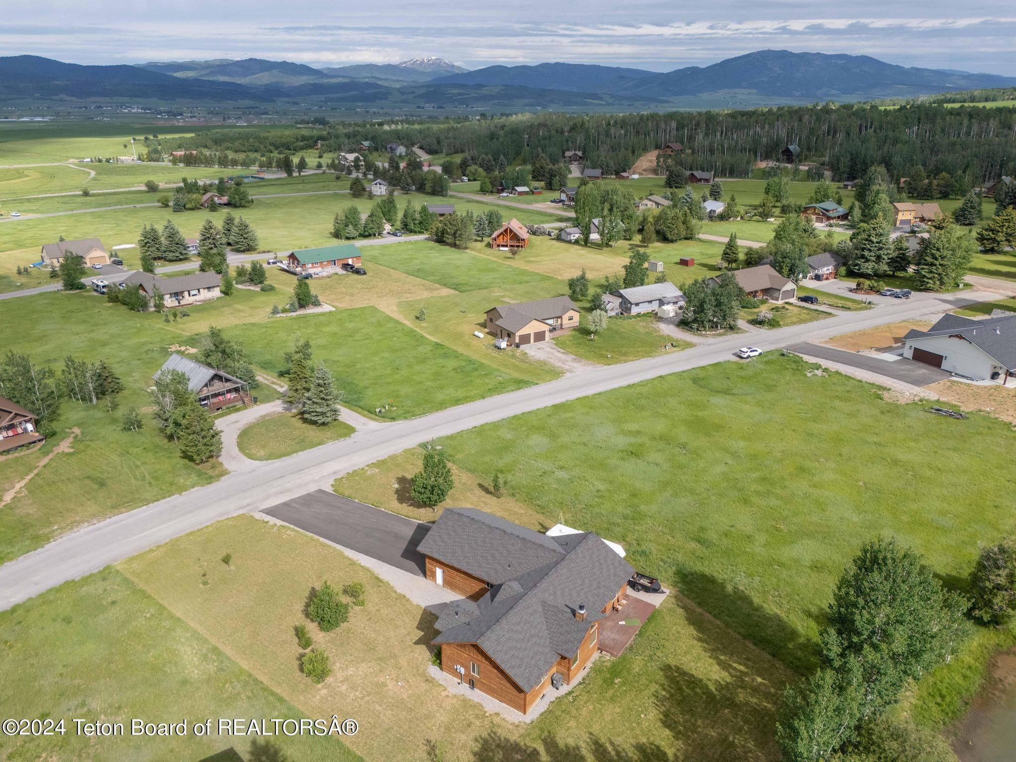 Star Valley Ranch, Wyoming, 83127, United States, 3 Bedrooms Bedrooms, ,2 BathroomsBathrooms,Residential,For Sale,1921002