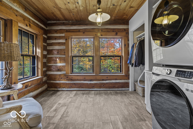 Zionsville, Indiana, 46077, United States, 4 Bedrooms Bedrooms, ,3 BathroomsBathrooms,Residential,For Sale,1942327