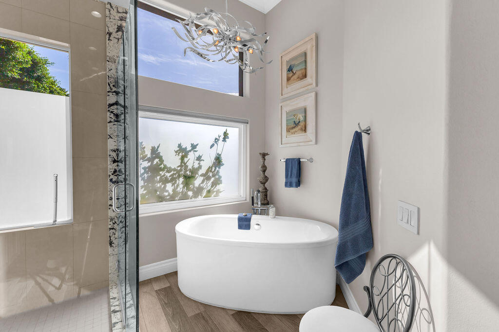 La Quinta, California, 92253, United States, 4 Bedrooms Bedrooms, ,2 BathroomsBathrooms,Residential,For Sale,1987635