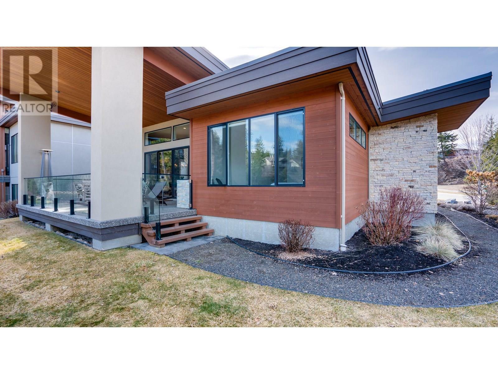 VERNON, British Columbia, V1H 2L7, CA, 3 Bedrooms Bedrooms, ,2 BathroomsBathrooms,Residential,For Sale,1838492