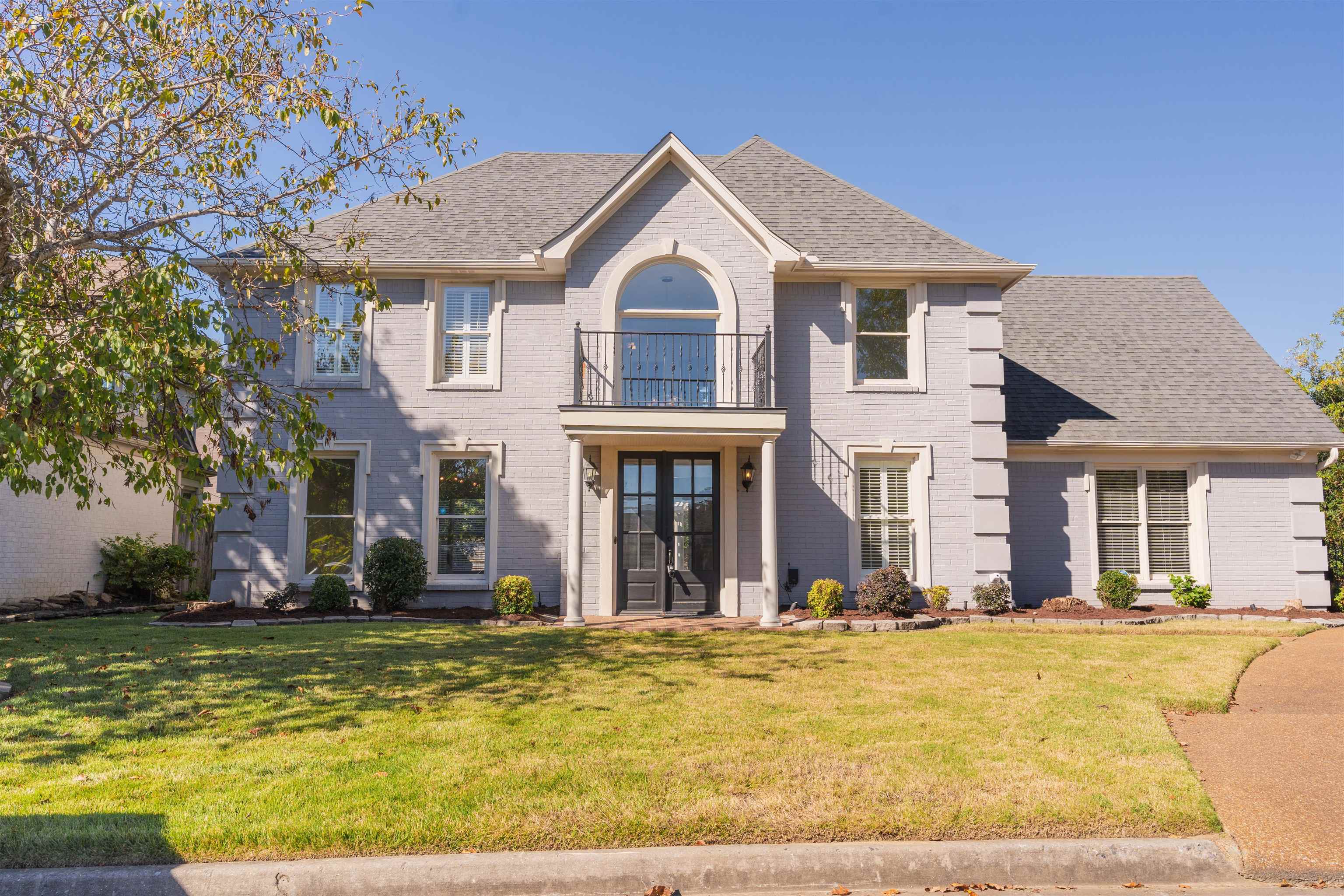 Memphis, Tennessee, 38120, United States, 4 Bedrooms Bedrooms, ,4 BathroomsBathrooms,Residential,For Sale,1965217