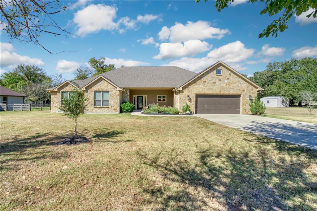 North Zulch, Texas, 77872, United States, 4 Bedrooms Bedrooms, ,3 BathroomsBathrooms,Residential,For Sale,1920538