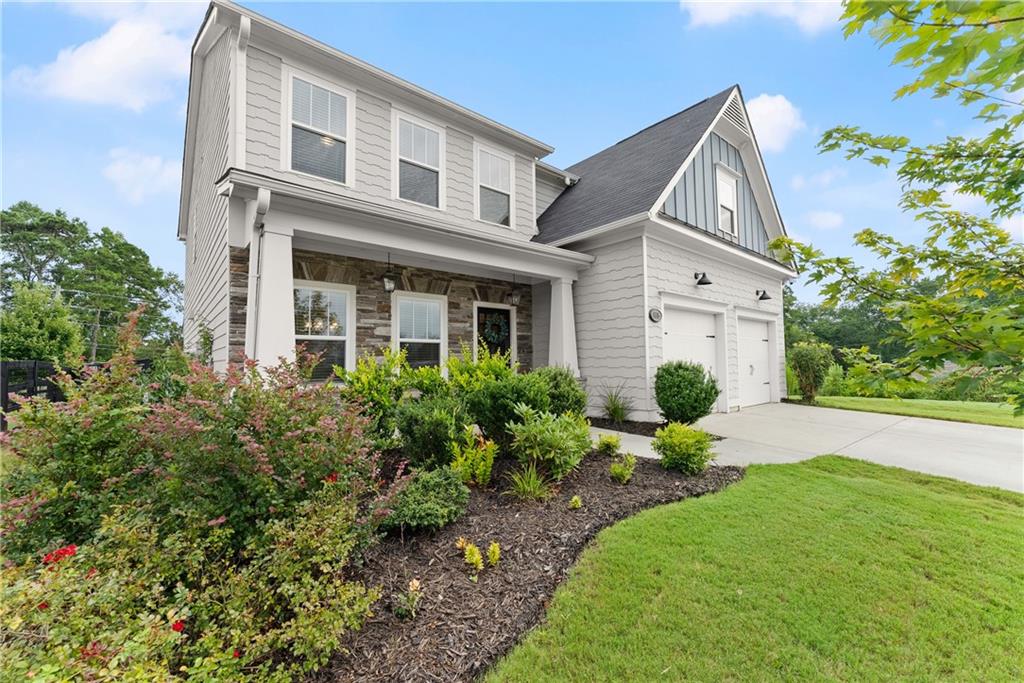 Cumming, Georgia, 30028, United States, 5 Bedrooms Bedrooms, ,4 BathroomsBathrooms,Residential,For Sale,1944997