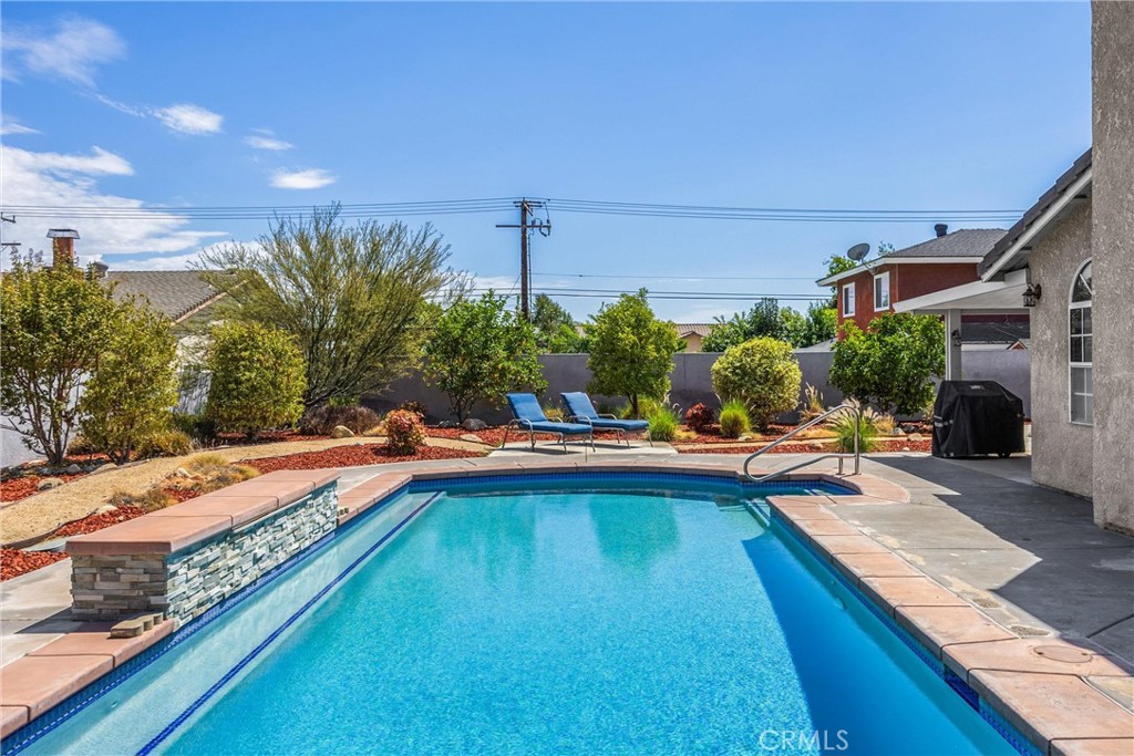 Upland, California, 91786, United States, 5 Bedrooms Bedrooms, ,2 BathroomsBathrooms,Residential,For Sale,1927860