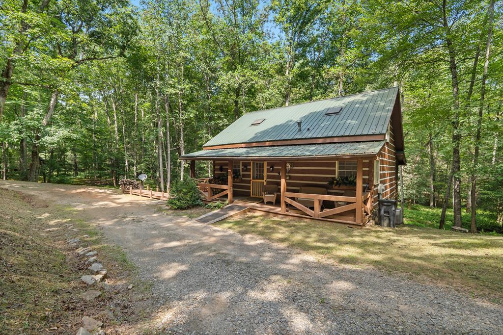 Blue Ridge, Georgia, 30513, United States, 3 Bedrooms Bedrooms, ,2 BathroomsBathrooms,Residential,For Sale,1977704