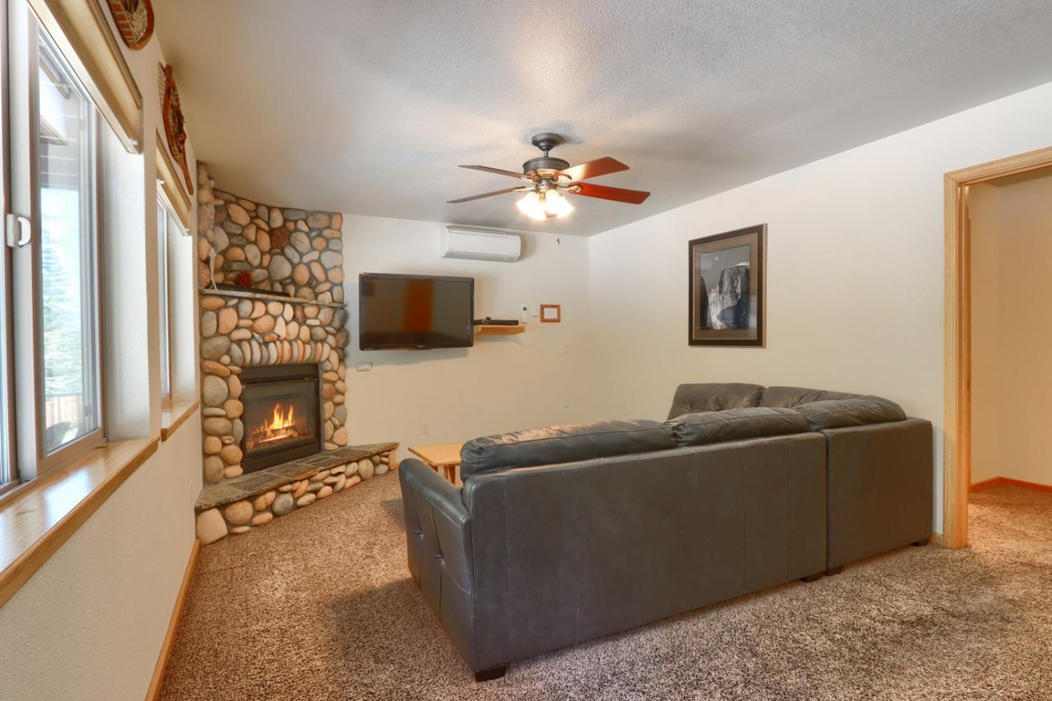 7400 Choke Cherry Lane, Yosemite, California, 95389, United States, 6 Bedrooms Bedrooms, ,4 BathroomsBathrooms,Residential,For Sale,7400 Choke Cherry Lane,1538846