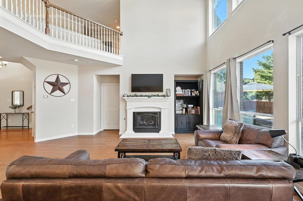 Grand Prairie, Texas, 75054, United States, 4 Bedrooms Bedrooms, ,4 BathroomsBathrooms,Residential,For Sale,1925878