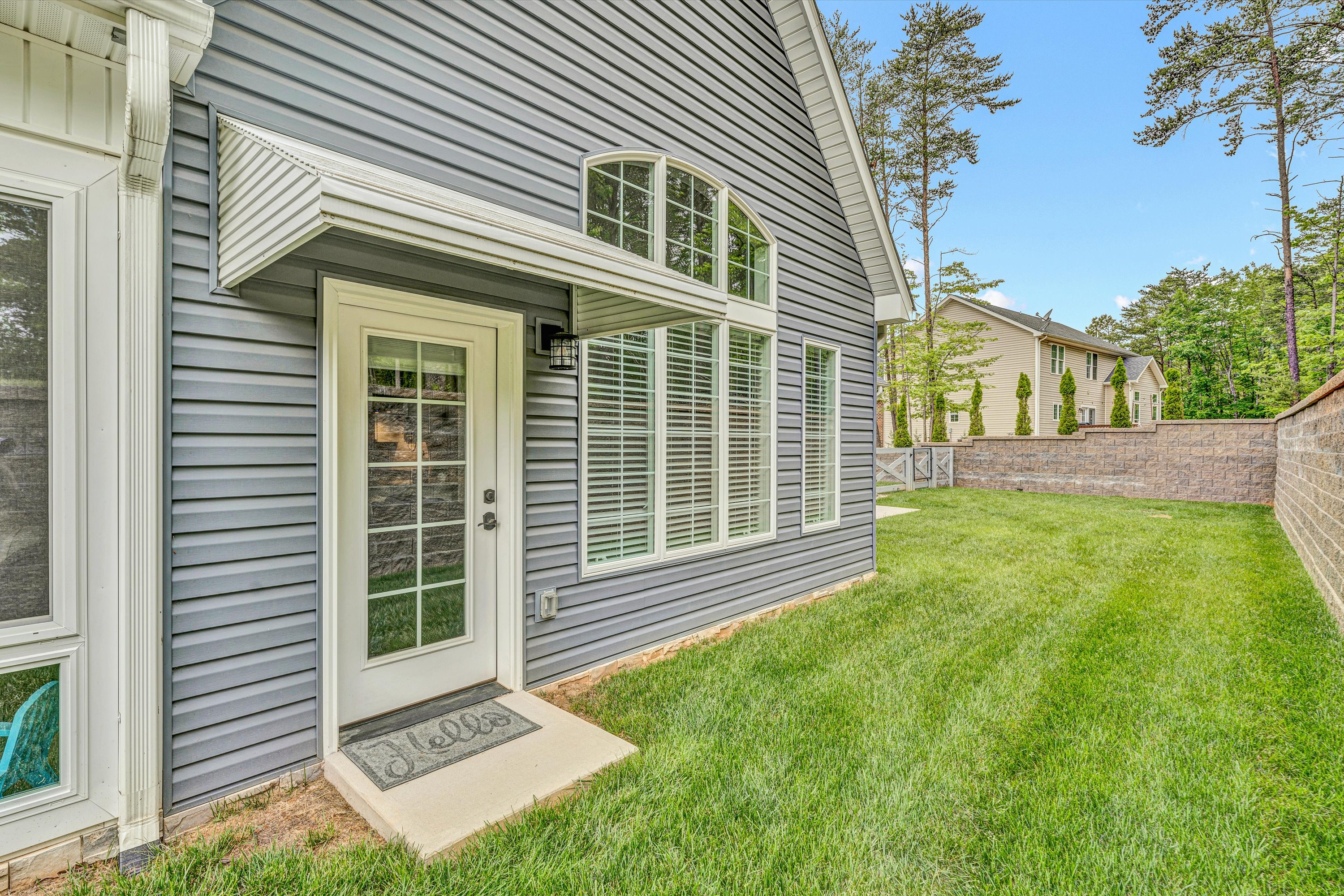 Blue Ridge, Virginia, 24064, United States, 4 Bedrooms Bedrooms, ,3 BathroomsBathrooms,Residential,For Sale,1930042