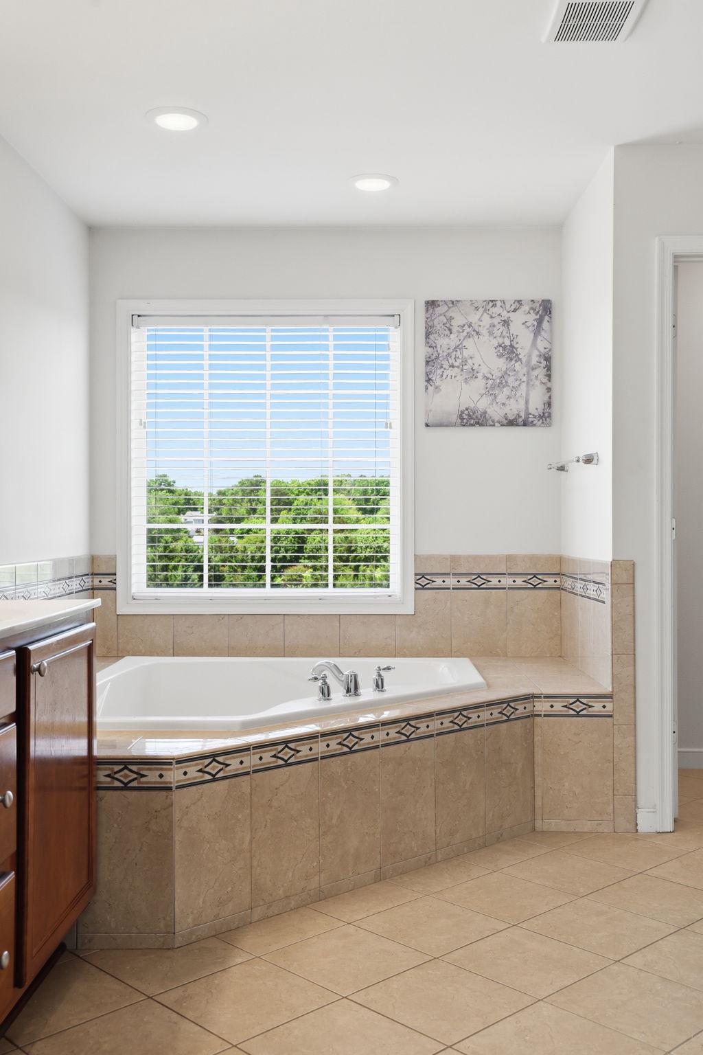 Fredericksburg, Virginia, 22407, United States, 5 Bedrooms Bedrooms, ,4 BathroomsBathrooms,Residential,For Sale,2048625