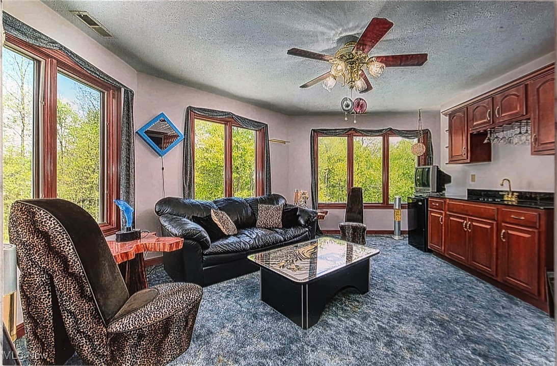 Valley City, Ohio, 44280, United States, 4 Bedrooms Bedrooms, ,5 BathroomsBathrooms,Residential,For Sale,1836781