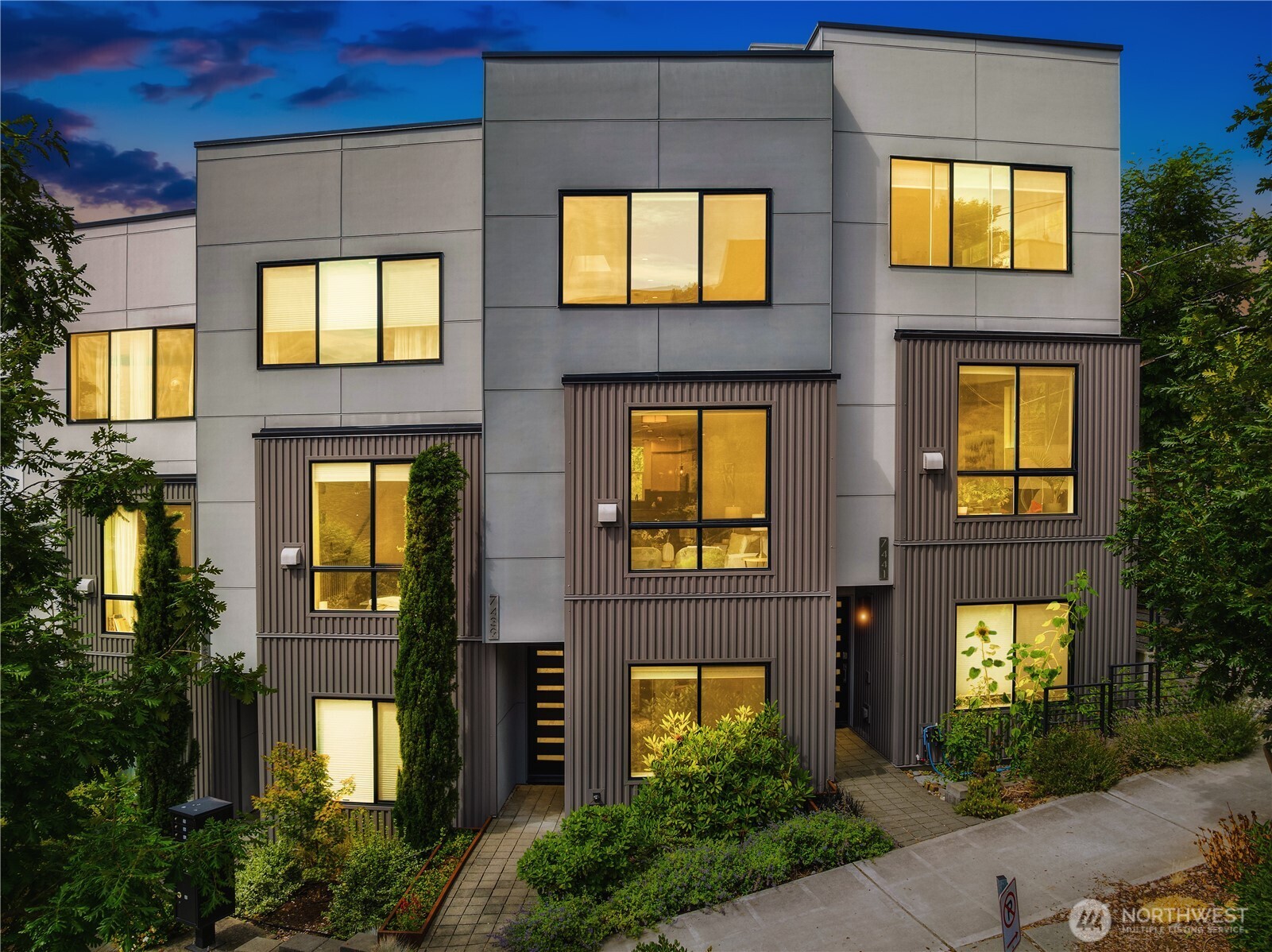 Seattle, Washington, 98115, United States, 3 Bedrooms Bedrooms, ,Residential,For Sale,1926202
