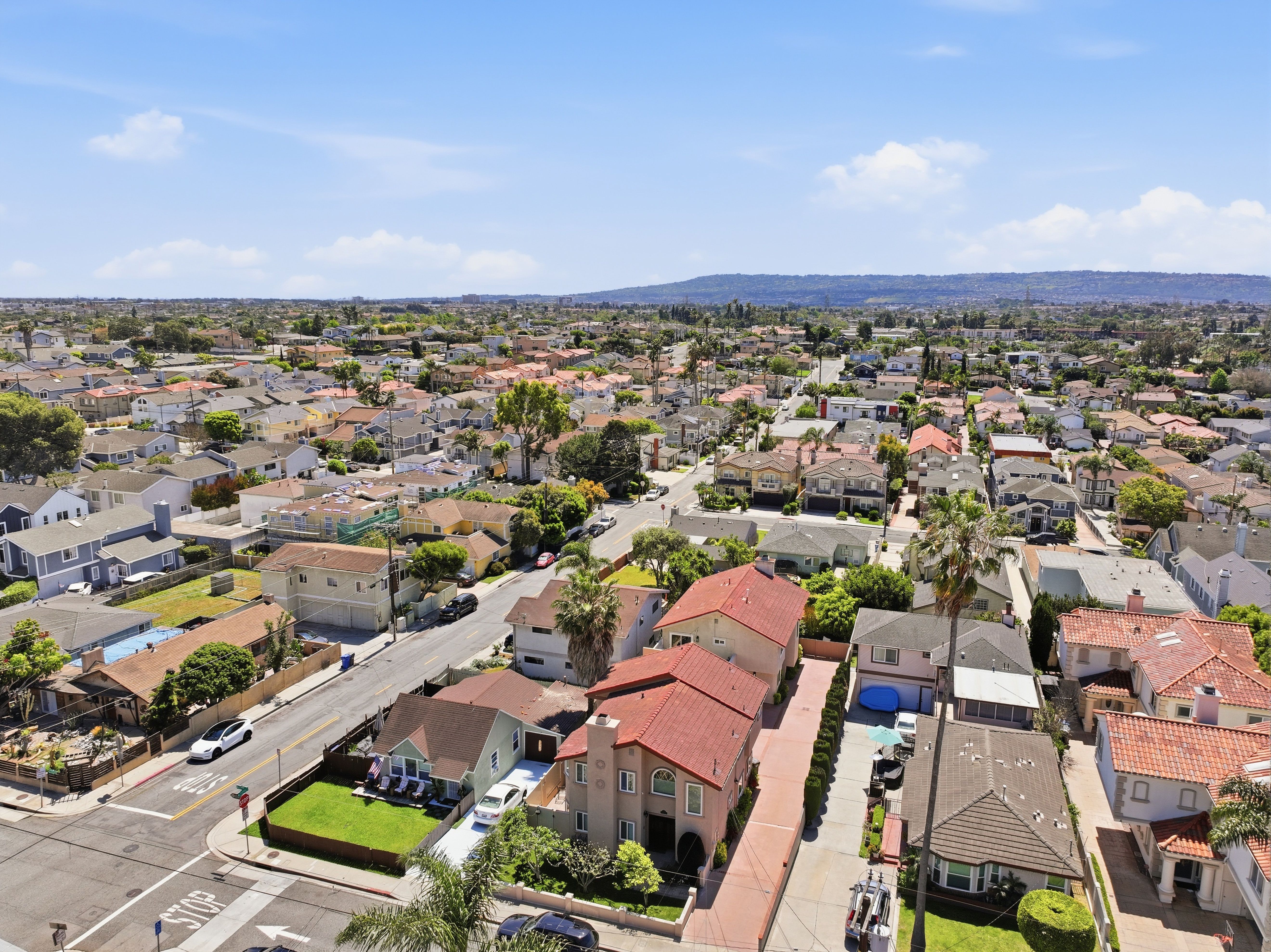  2220 Clark Lane, Redondo Beach, CA 90278 - 物件實景