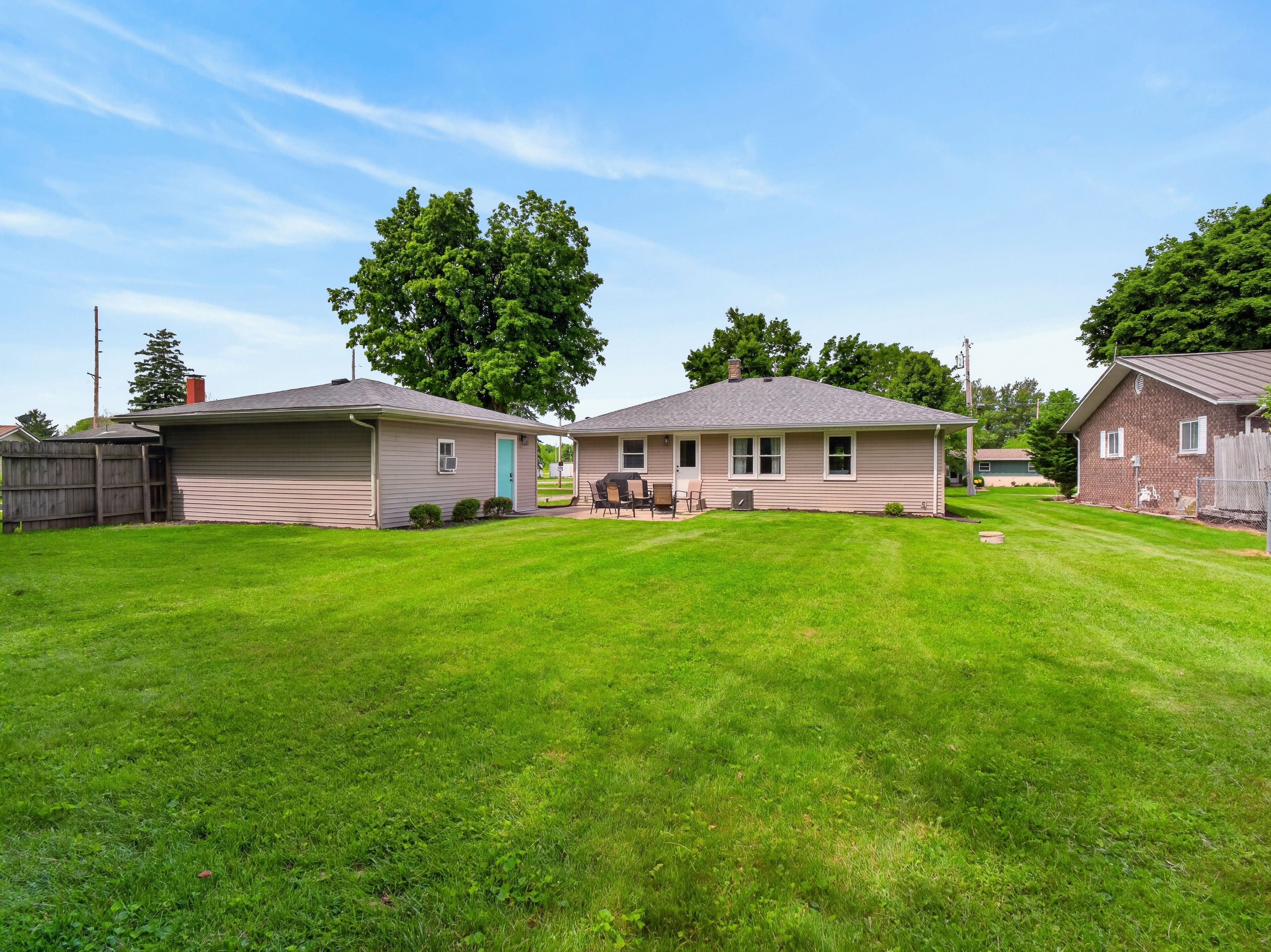  Lake Wawasee Access + AirBnB Income Potential - 物件實景