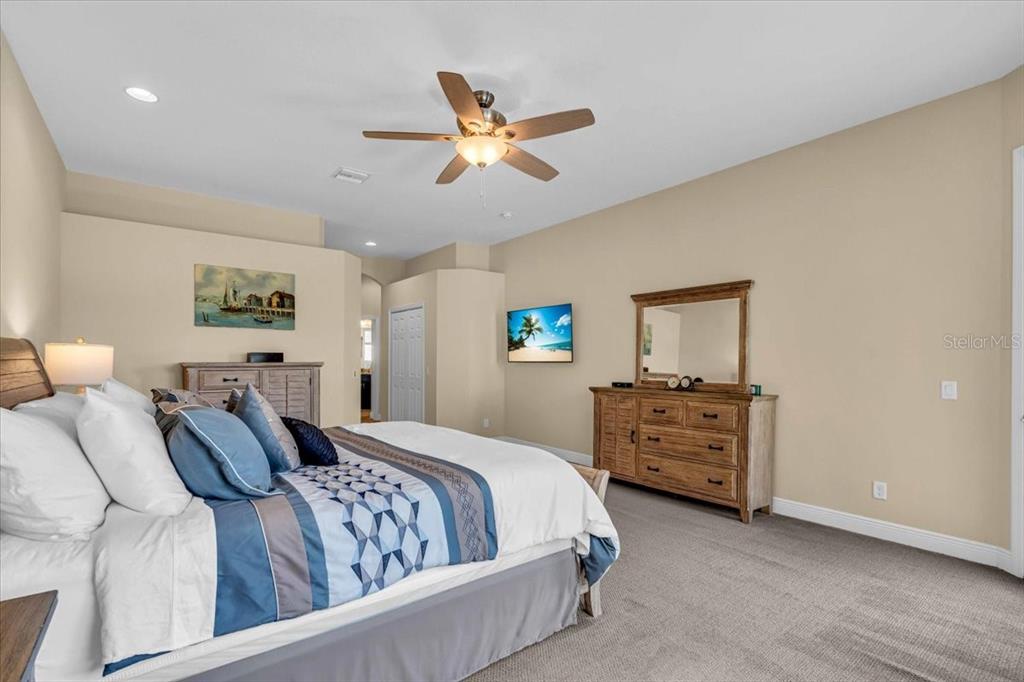 Bradenton, Florida, 34212, United States, 3 Bedrooms Bedrooms, ,3 BathroomsBathrooms,Residential,For Sale,1759767