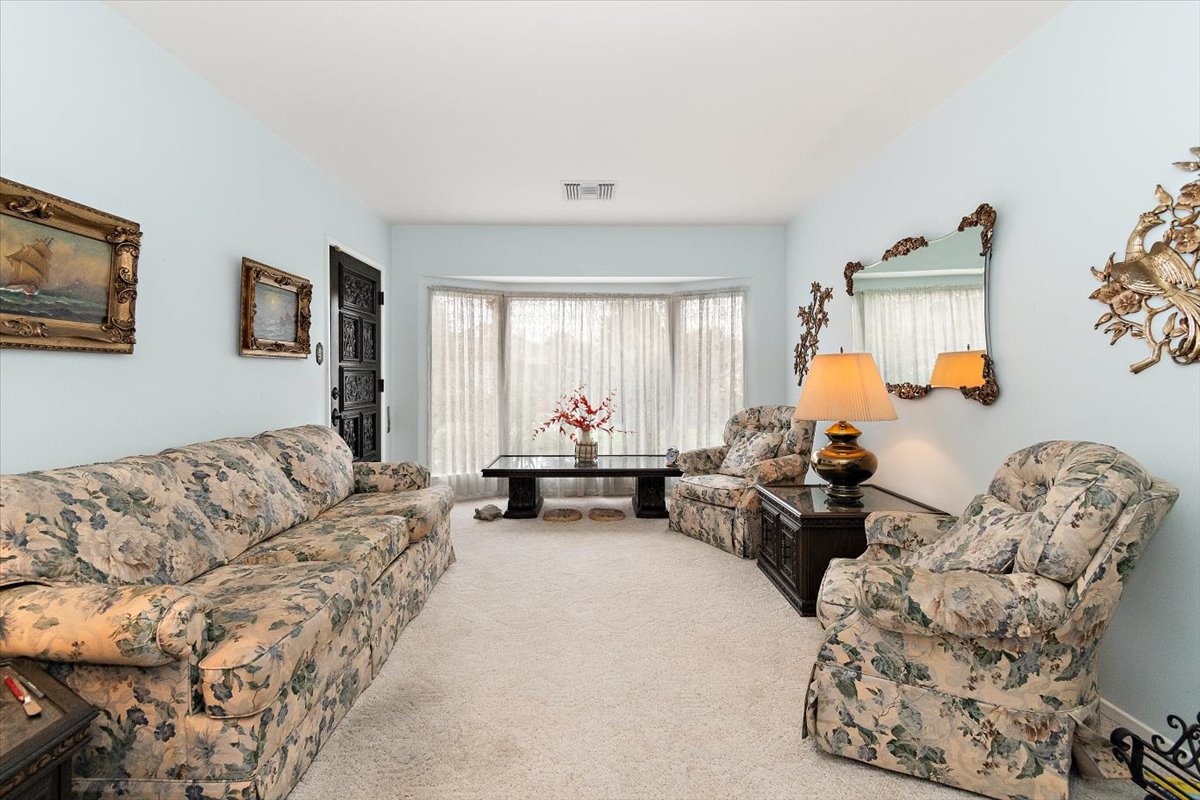 Lakewood, California, 90713, United States, 3 Bedrooms Bedrooms, ,1 BathroomBathrooms,Residential,For Sale,1927996