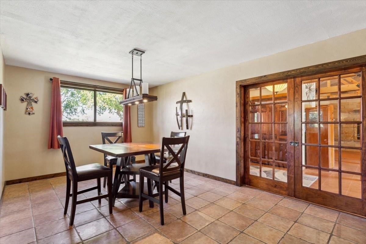 Burnet, Texas, 78611, United States, 4 Bedrooms Bedrooms, ,3 BathroomsBathrooms,Residential,For Sale,1869467