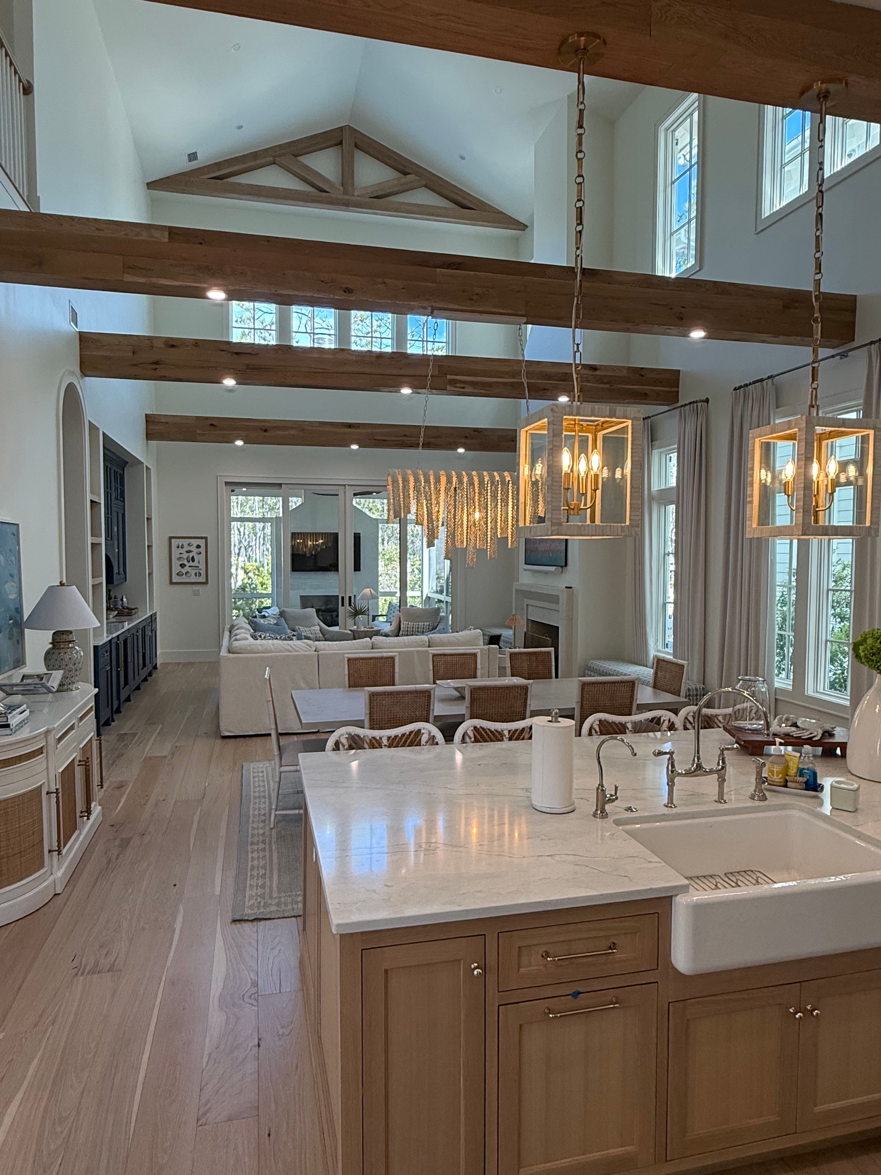  Refined Coastal Residence With Designer Interiors And Exceptional Craftsmanship - 物件實景