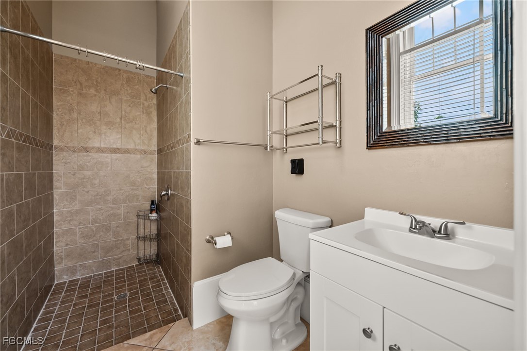 Cape Coral, Florida, 33914, United States, 5 Bedrooms Bedrooms, ,6 BathroomsBathrooms,Residential,For Sale,1998017