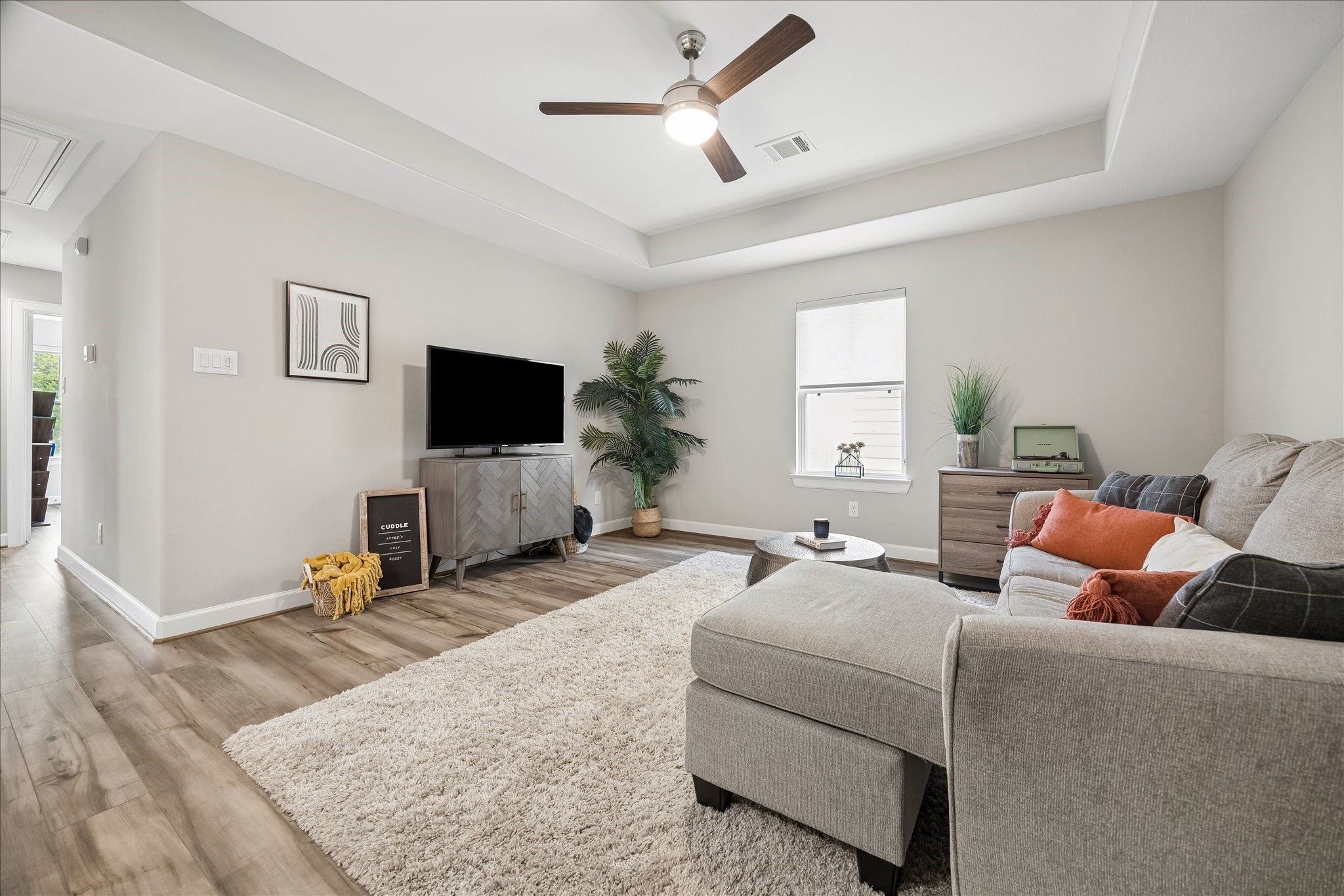  4283 Childress Street - 物件實景