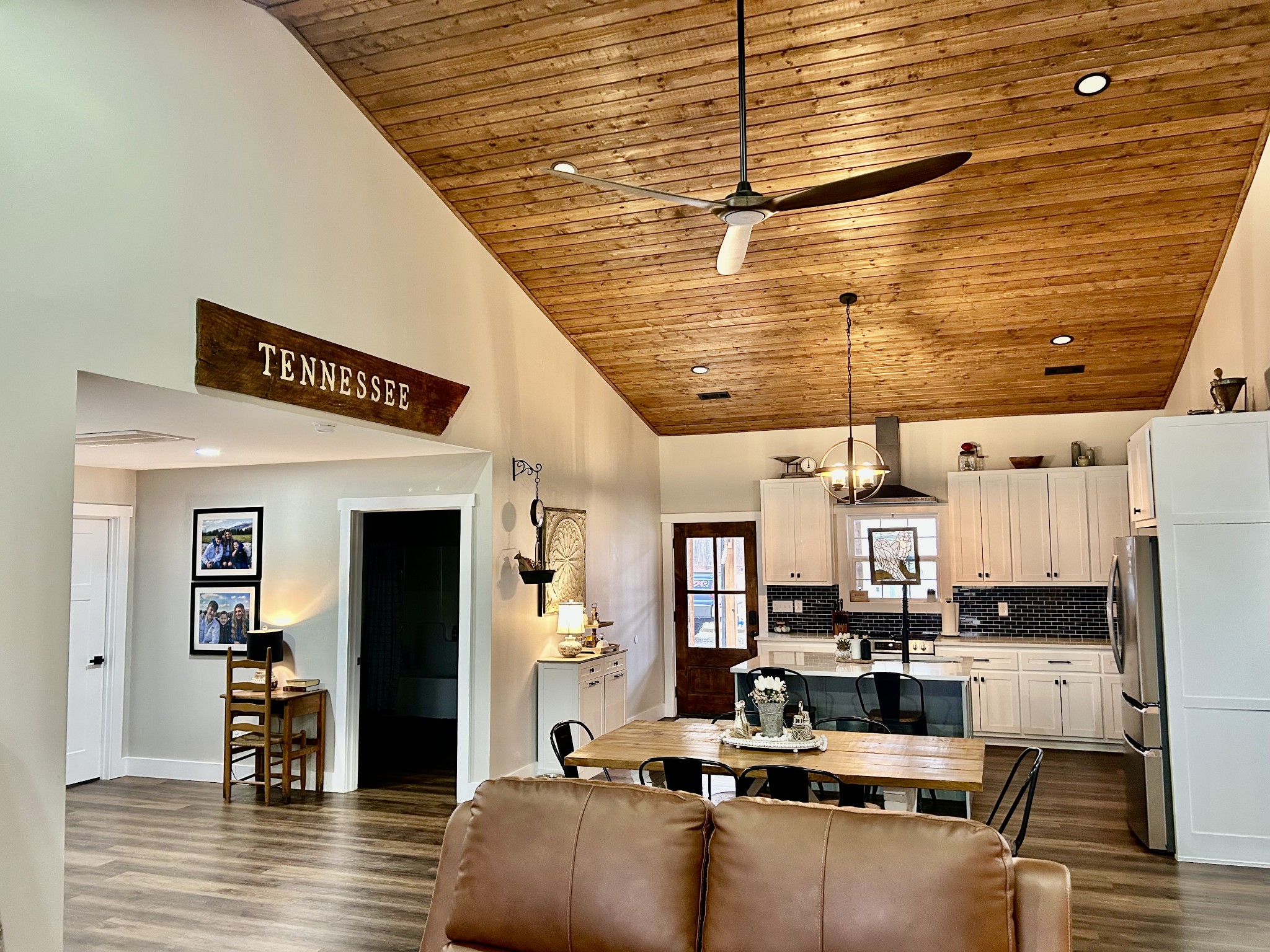 Manchester, Tennessee, 37355, United States, 4 Bedrooms Bedrooms, ,3 BathroomsBathrooms,Residential,For Sale,2015723