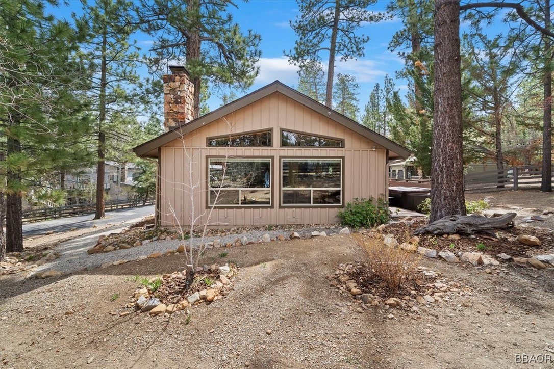 Big Bear Lake, California, 92315, United States, 4 Bedrooms Bedrooms, ,3 BathroomsBathrooms,Residential,For Sale,1827094