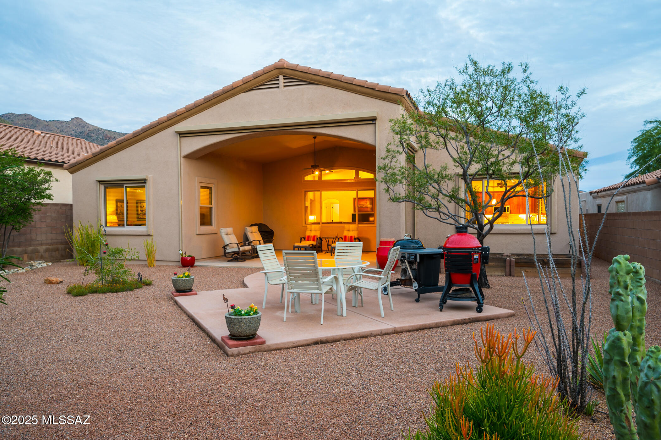 Tucson, Arizona, 85749, United States, 3 Bedrooms Bedrooms, ,3 BathroomsBathrooms,Residential,For Sale,1999814