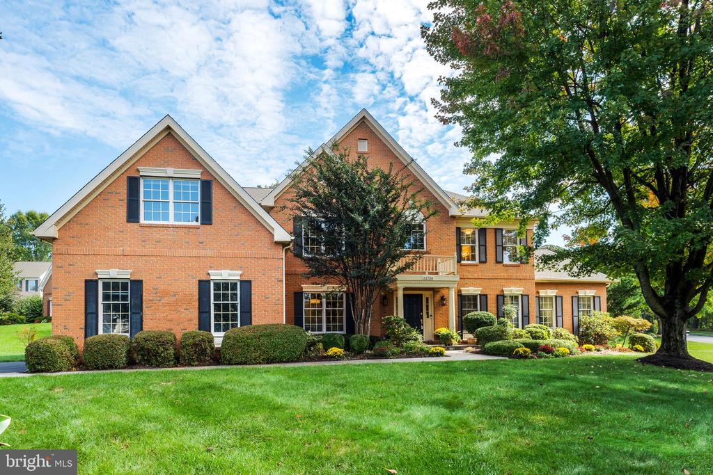 Herndon, Virginia, 20171, United States, 4 Bedrooms Bedrooms, ,5 BathroomsBathrooms,Residential,For Sale,1974486
