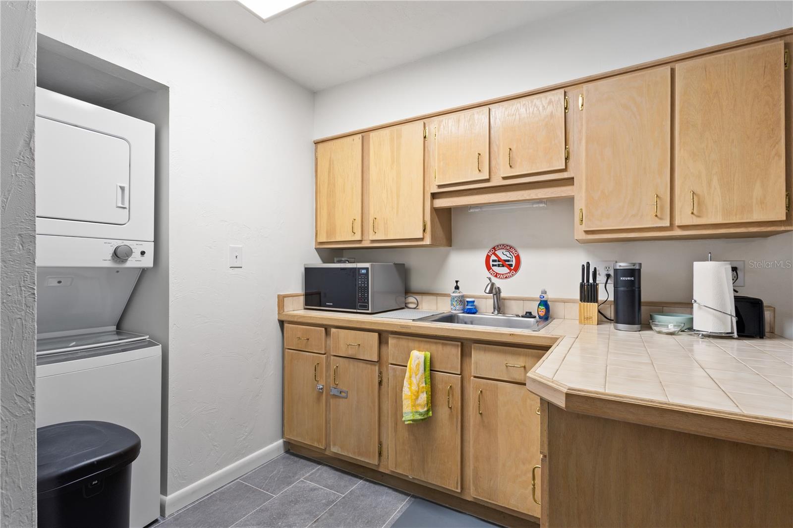 Gainsville, Florida, 32607, United States, 5 Bedrooms Bedrooms, ,4 BathroomsBathrooms,Residential,For Sale,2014852