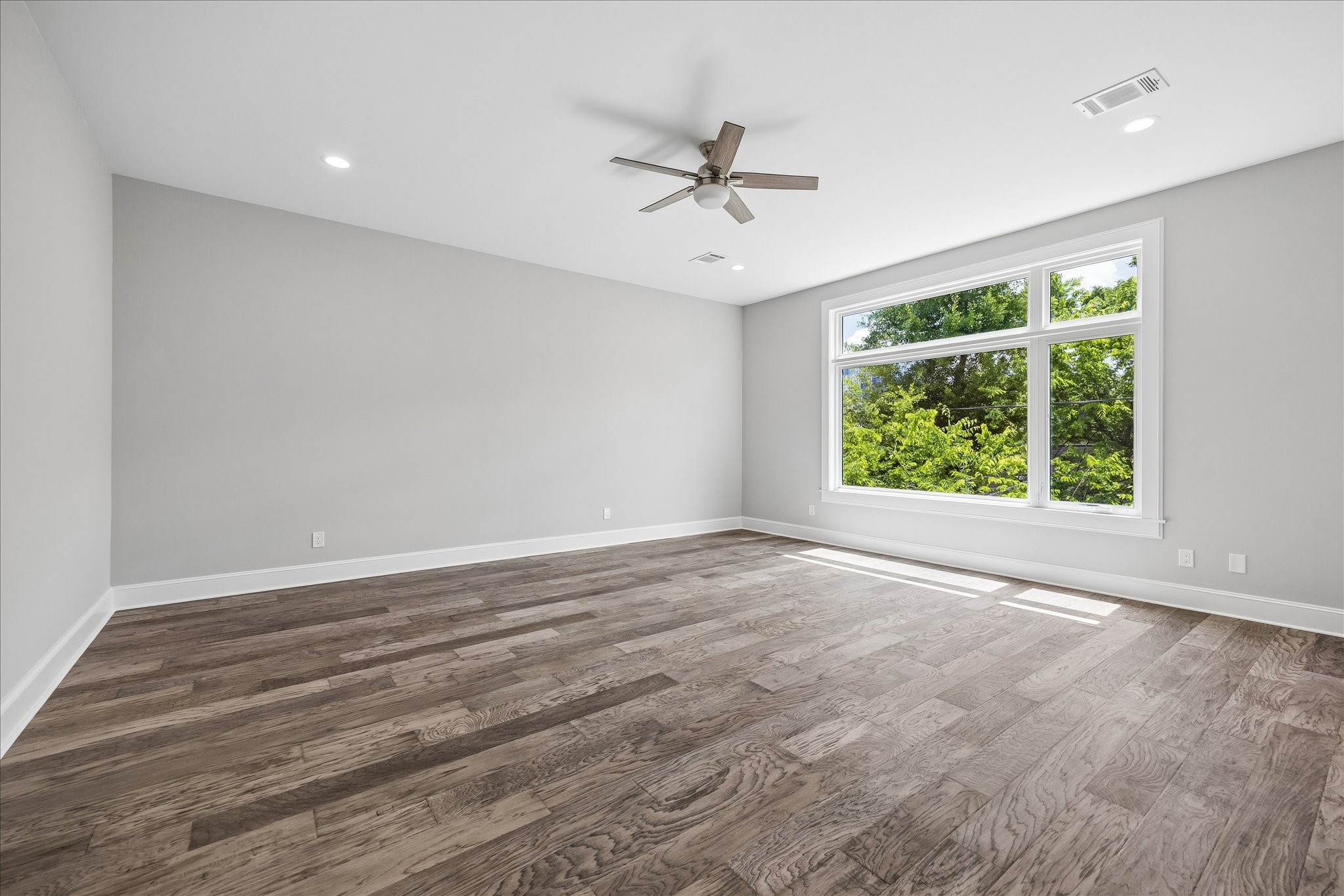  2065 Southgate Boulevard - 物件實景