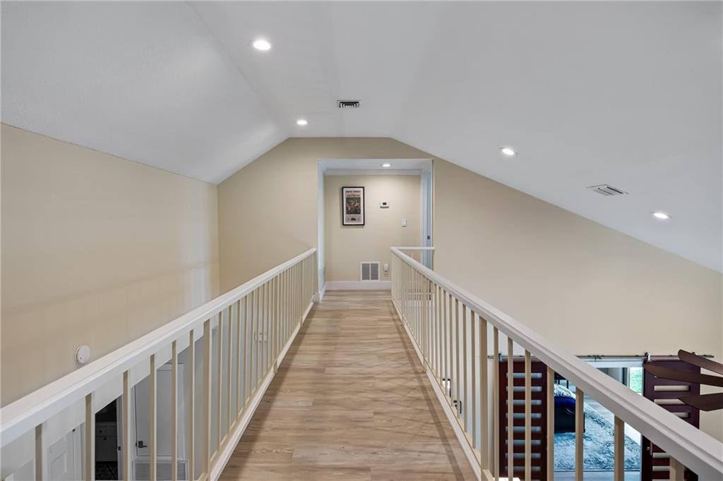 Rockport, Texas, 78382, United States, 3 Bedrooms Bedrooms, ,4 BathroomsBathrooms,Residential,For Sale,1892690