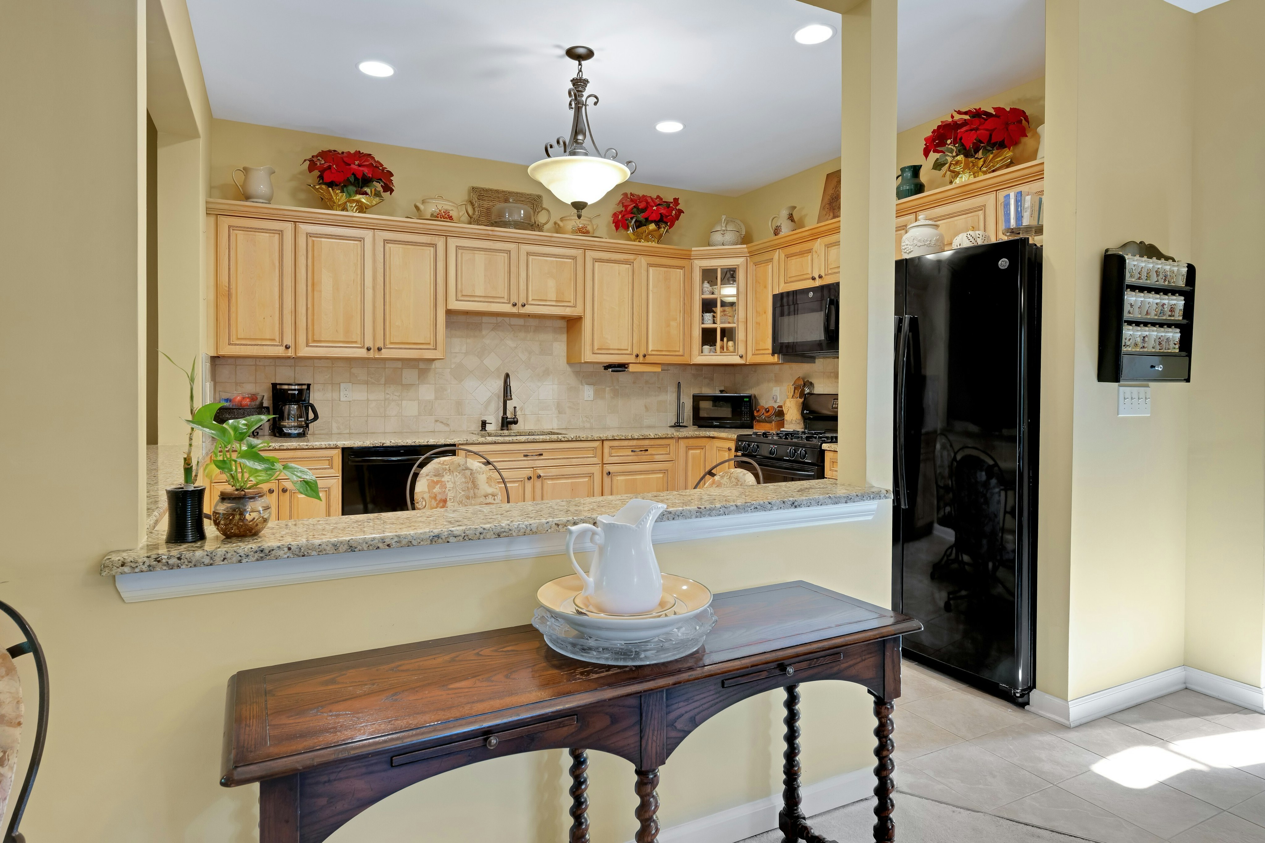  84 Emily Place, Parsippany-Troy Hills, NJ 07054 - 物件實景