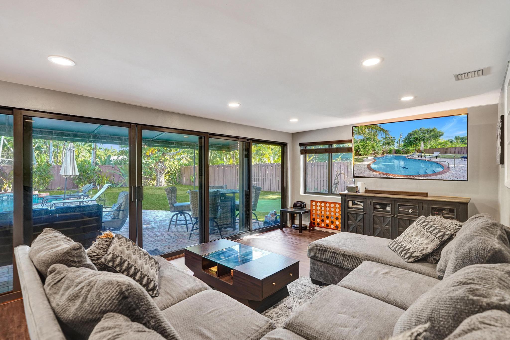 Fort Lauderdale, Florida, 33305, United States, 3 Bedrooms Bedrooms, ,2 BathroomsBathrooms,Residential,For Sale,2027542