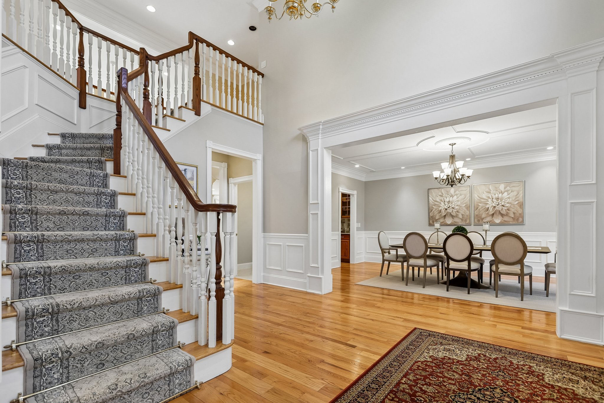 Stunning Belle Mead Estate with Private Theater, Gym, and Designer Finishes - 物件實景
