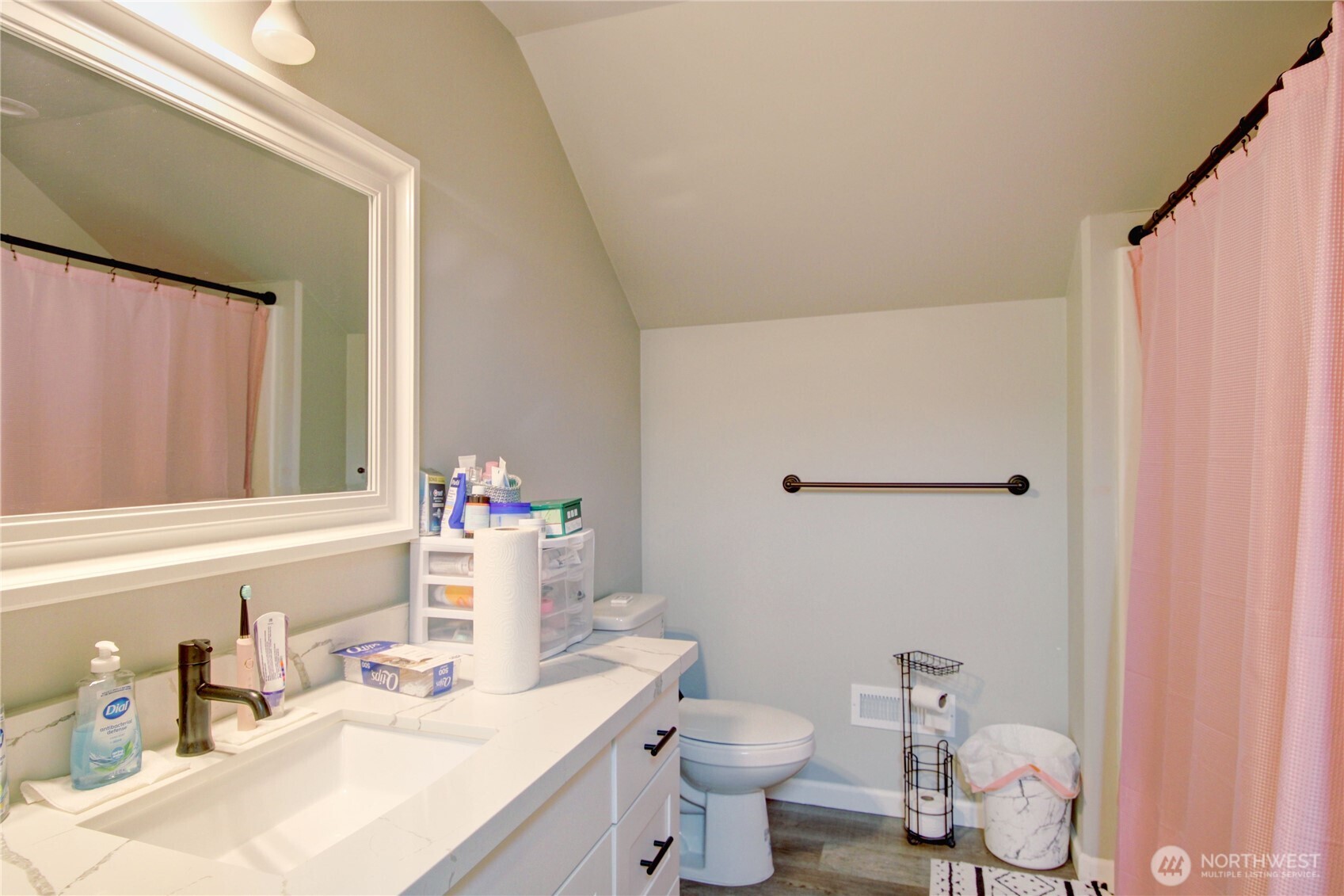 Mount Vernon, Washington, 98273, United States, 3 Bedrooms Bedrooms, ,3 BathroomsBathrooms,Residential,For Sale,1975084