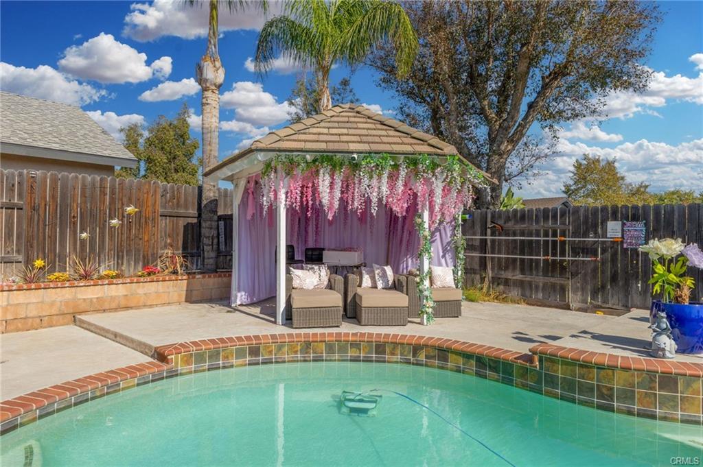 Corona, California, 92880, United States, 4 Bedrooms Bedrooms, ,3 BathroomsBathrooms,Residential,For Sale,1978795