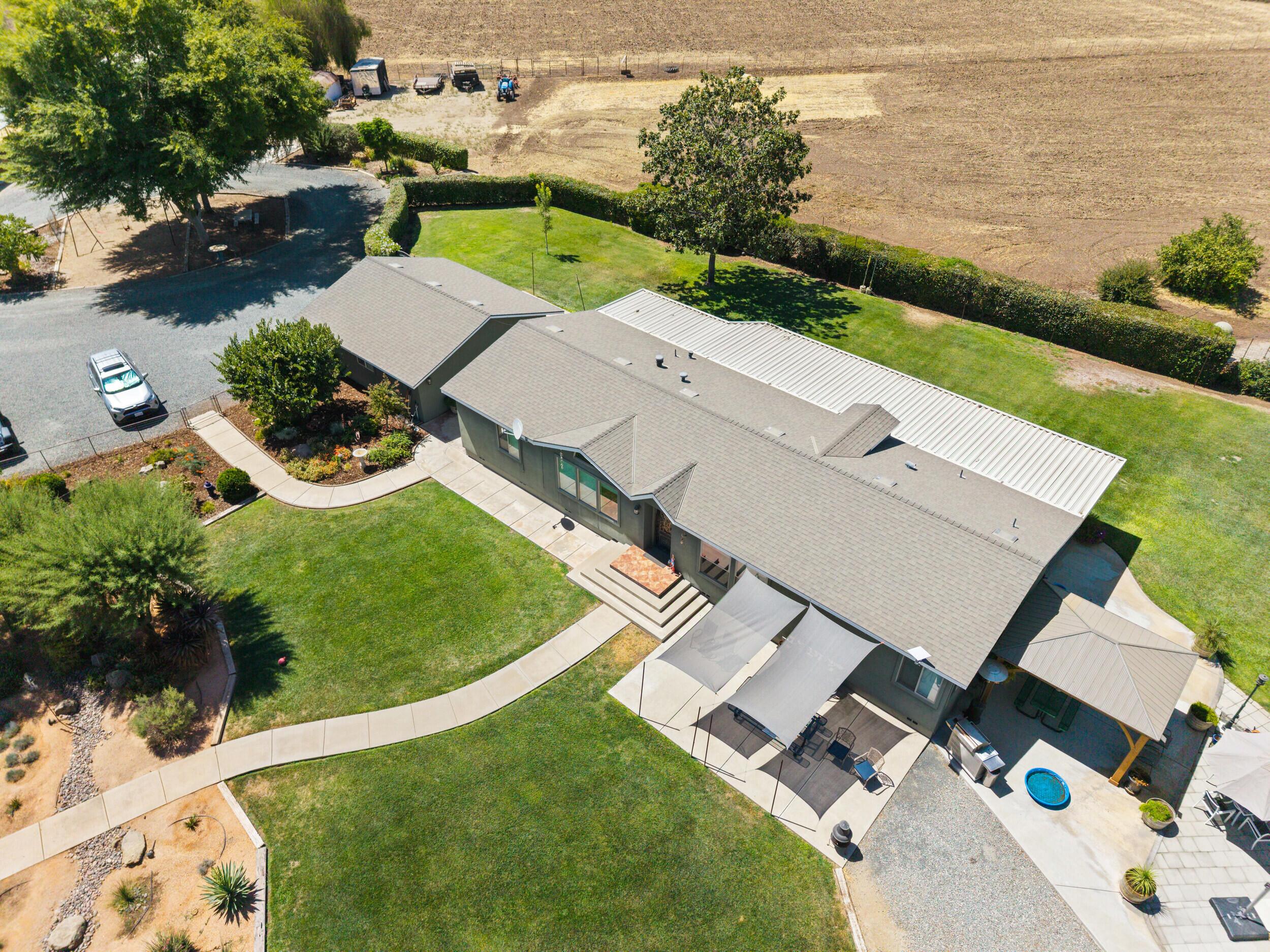 Terra Bella, California, 93270, United States, 3 Bedrooms Bedrooms, ,2 BathroomsBathrooms,Residential,For Sale,1981595