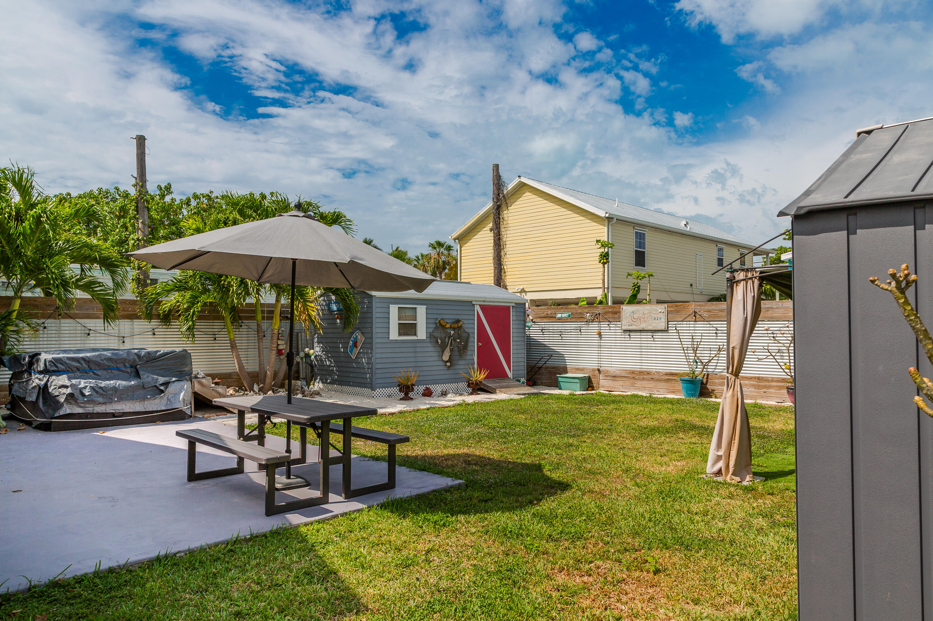 MARATHON, Florida, 33050, United States, 2 Bedrooms Bedrooms, ,1 BathroomBathrooms,Residential,For Sale,1771071