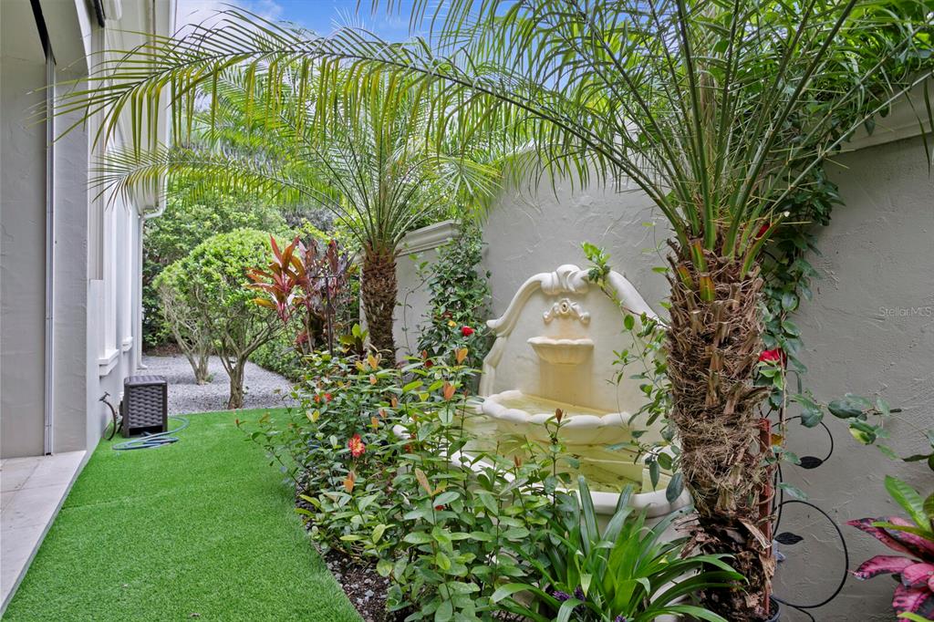 Tampa, Florida, 33613, United States, 4 Bedrooms Bedrooms, ,5 BathroomsBathrooms,Residential,For Sale,2011744