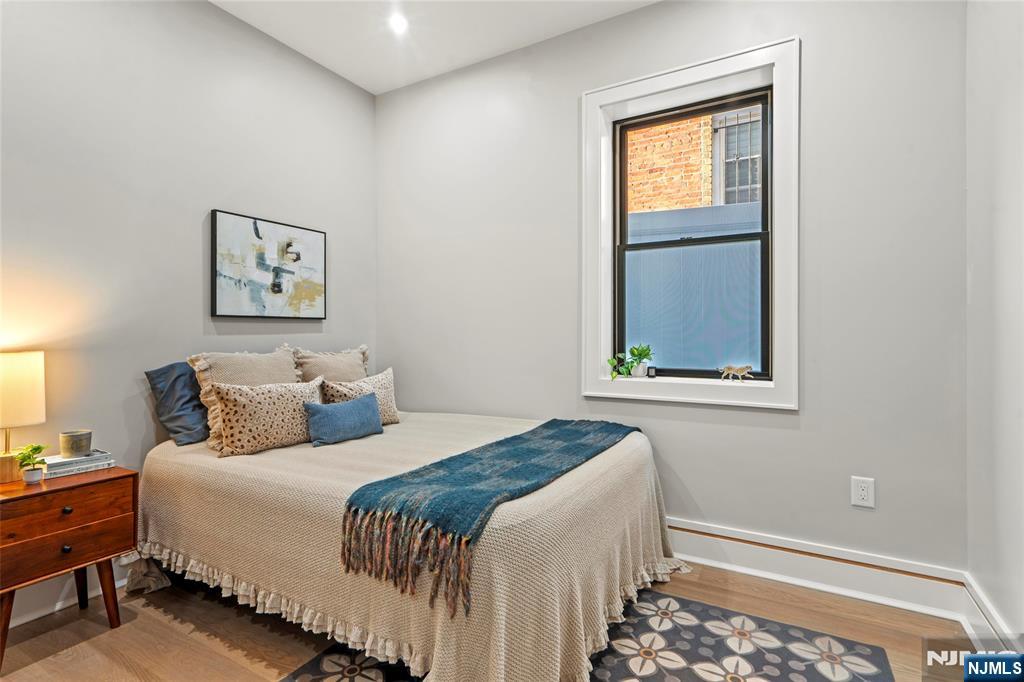 Jersey City, New Jersey, 07307, United States, 3 Bedrooms Bedrooms, ,2 BathroomsBathrooms,Residential,For Sale,1947058