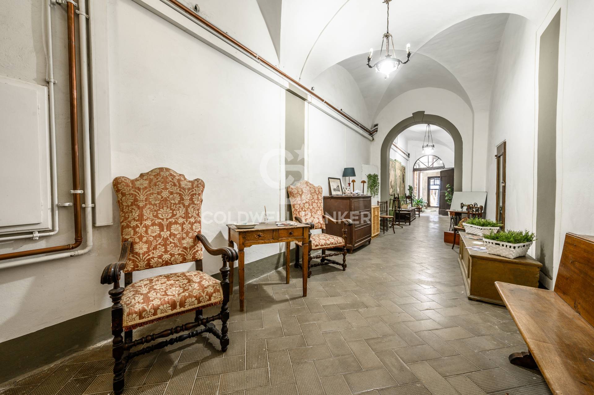 Piazza del Popolo, San Miniato, Pisa, 56027, IT, 10 Bedrooms Bedrooms, ,9 BathroomsBathrooms,Residential,For Sale,Piazza del Popolo,1442810