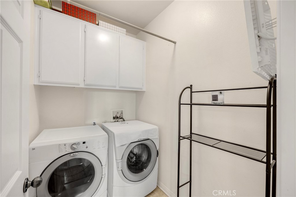 Highland, California, 92346, United States, 5 Bedrooms Bedrooms, ,4 BathroomsBathrooms,Residential,For Sale,1975200