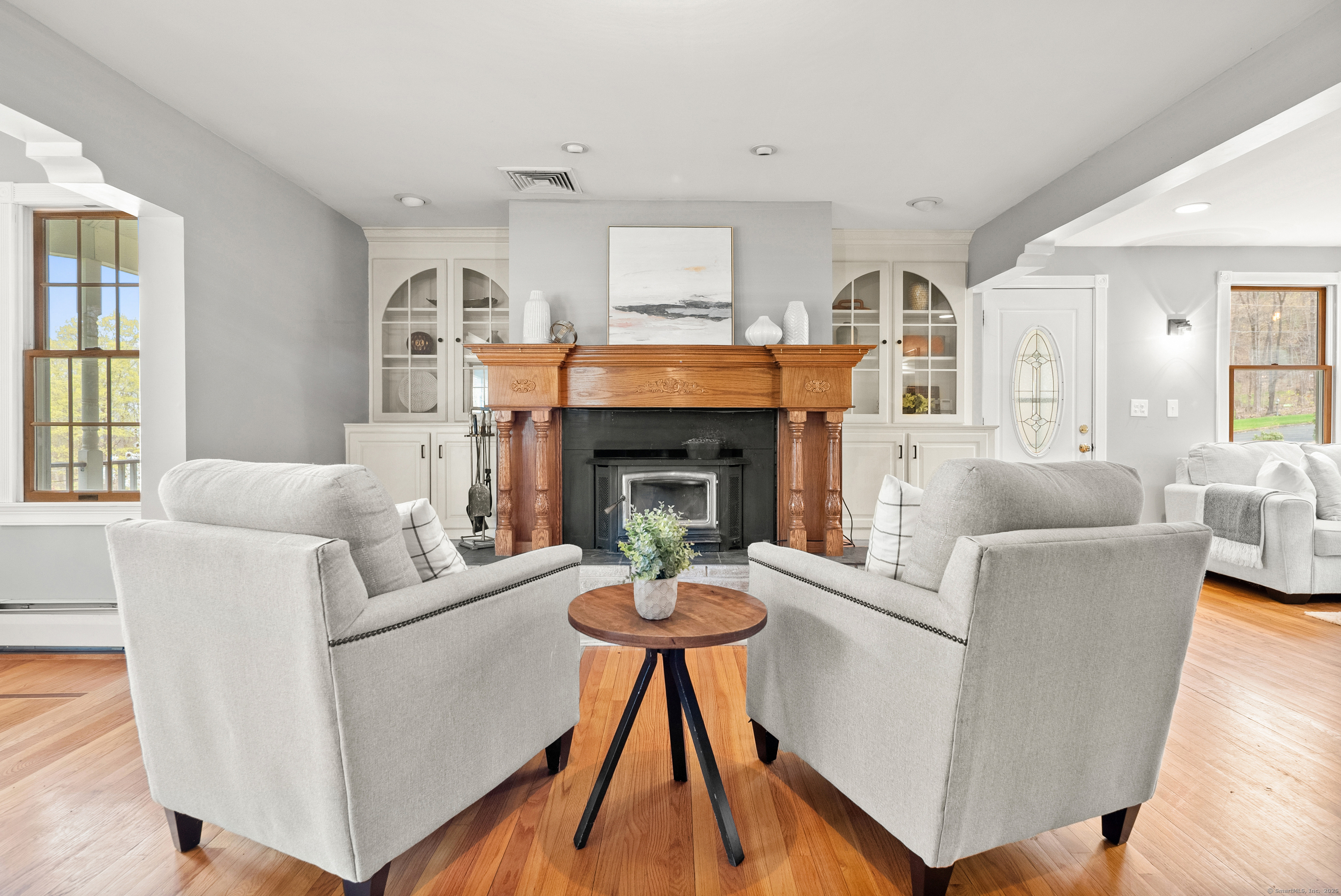 Somers, Connecticut, 06071, United States, 4 Bedrooms Bedrooms, ,4 BathroomsBathrooms,Residential,For Sale,1927442
