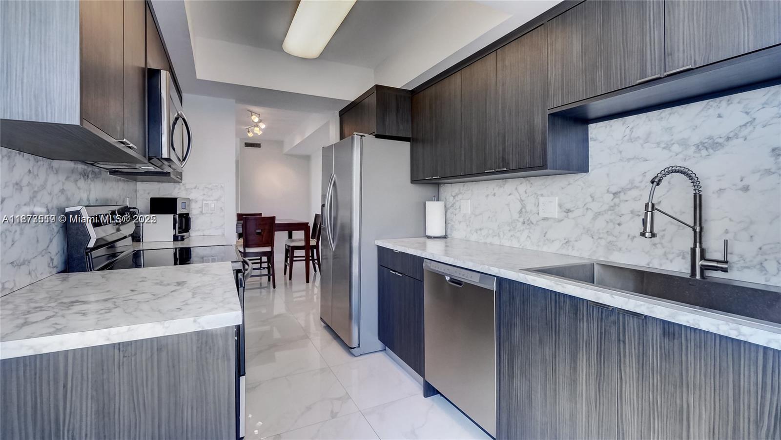 Miami, Florida, 33133, United States, 2 Bedrooms Bedrooms, ,2 BathroomsBathrooms,Residential,For Sale,1939288