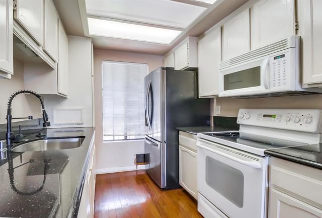 San Diego, California, 92102, United States, 3 Bedrooms Bedrooms, ,2 BathroomsBathrooms,Residential,For Sale,1904364