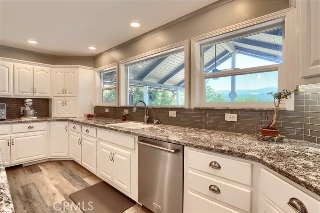 Oakhurst, California, 93644, United States, 7 Bedrooms Bedrooms, ,5 BathroomsBathrooms,Residential,For Sale,1974695