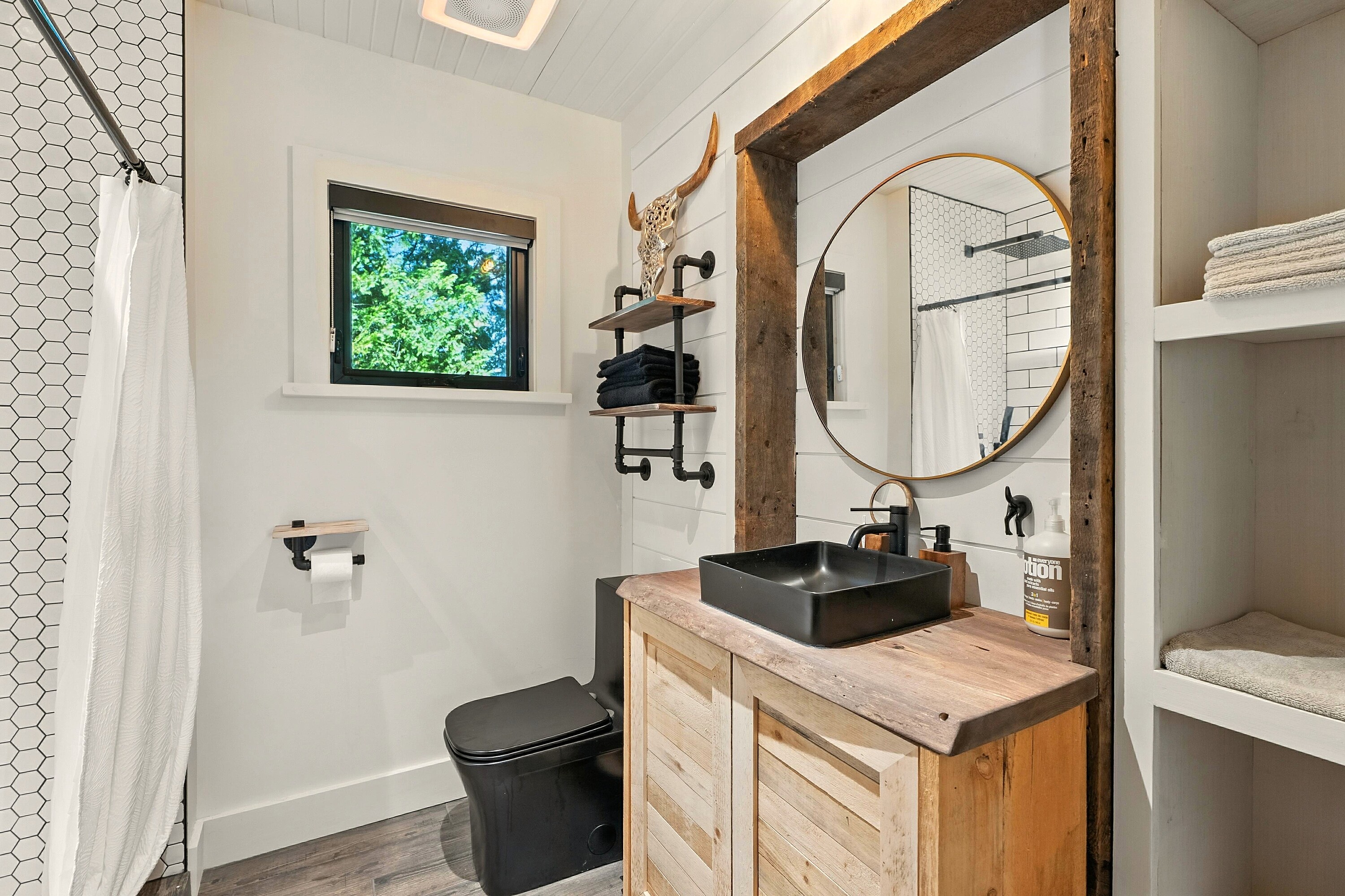  Echo Beach - 物件實景